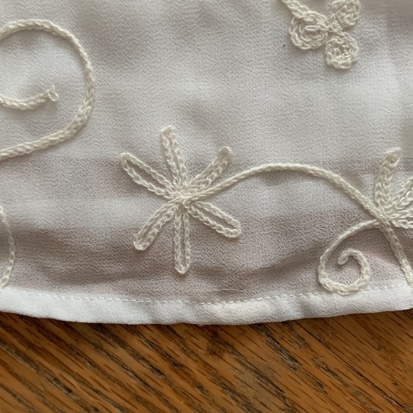 Embroidered Tank Top - Picture 4 of 4